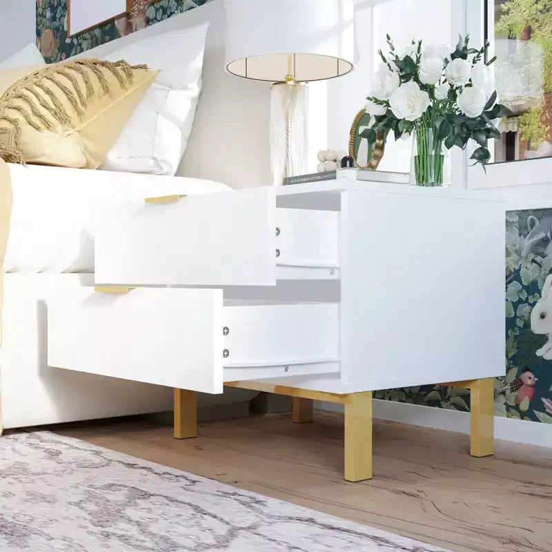 Moderner Nachttisch mit Holzmaserung und 2 Schubladen