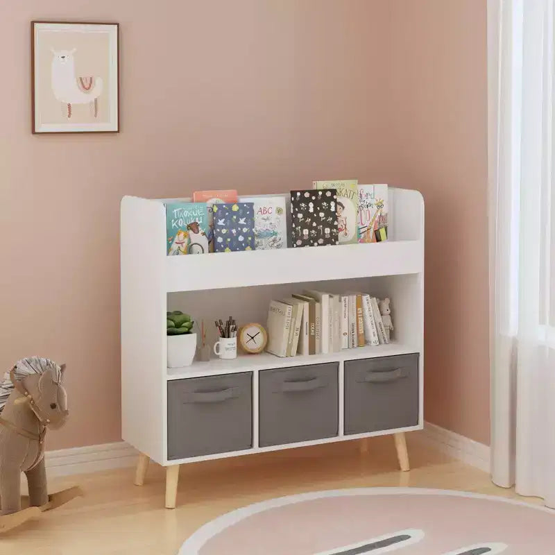 Kinder-Bücherregal mit nach vorne gerichteten Buchablagen und 3 Stoffboxen, 4 Ebenen, Bücherpräsentation und Spielzeugaufbewahrung fürs Spielzimmer, Weiß/Grau