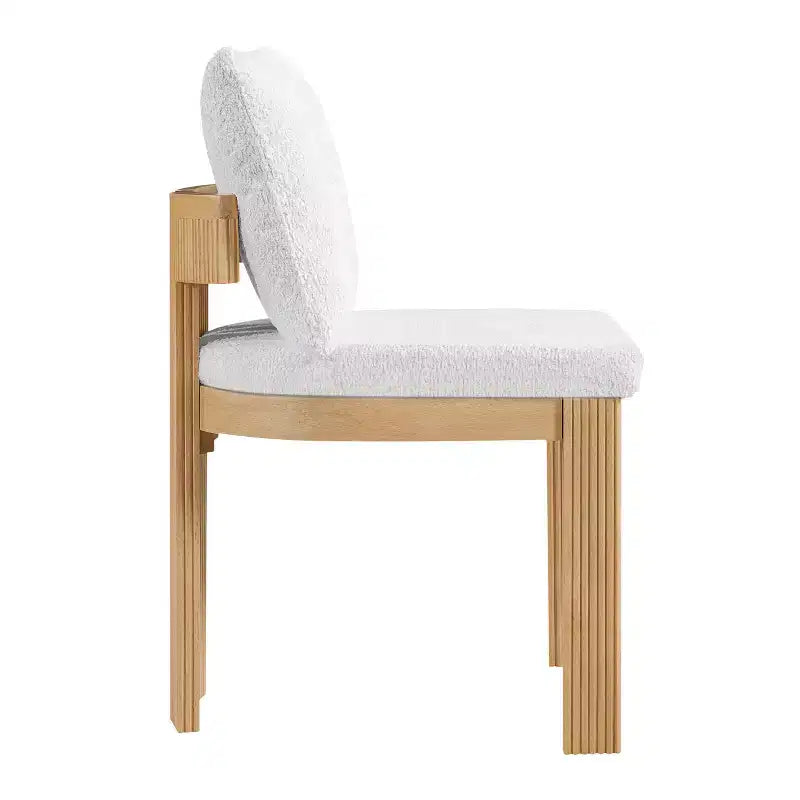 Moderner Esszimmerstuhl aus Gummibaumholz mit Bouclé-Polsterung (2er-Set)