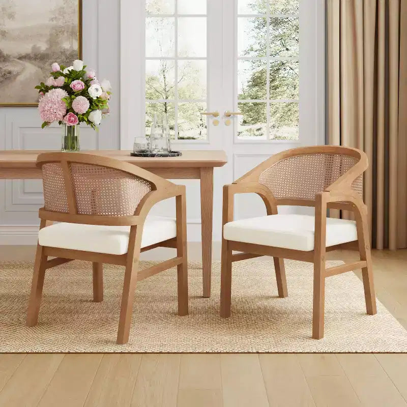 Gepolsterter Esszimmerstuhl aus Gummibaumholz mit geschwungener Rückenlehne im Rattandesign (2er-Set)