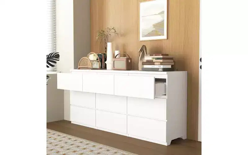 Geräumige moderne Kommode mit 9 grifflosen Schubladen, 63 Zoll; Holzschrank mit Stauraum, geeignet für Wohnzimmer oder Schlafzimmer, Weiß